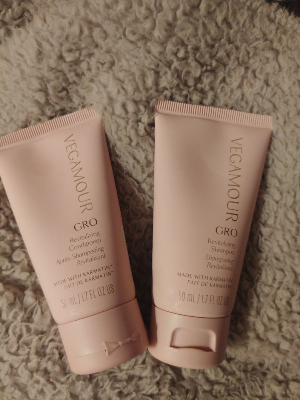 BRAND NEW Vegamour travel size set of shampoo and conditioner